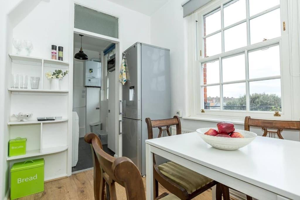 1 Bedroom *zone 1* Elephant And Castle * Londres