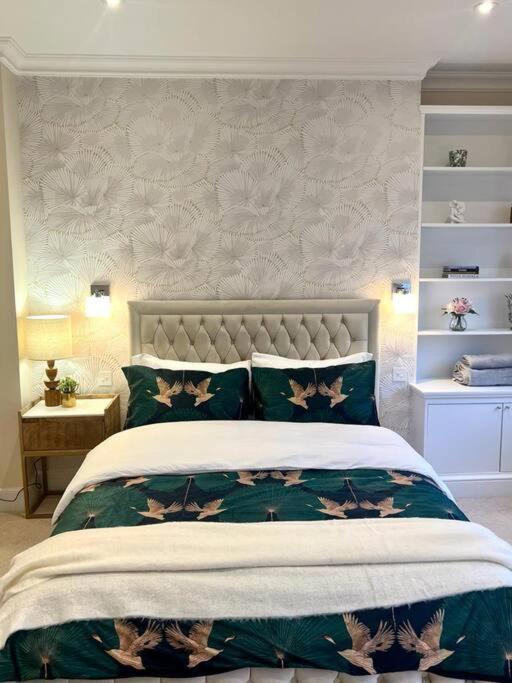 Flat In The Heart Of Holland Park Apartamento