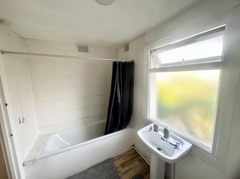 Cosy Two Bedroom Apartment,se13 * Londres