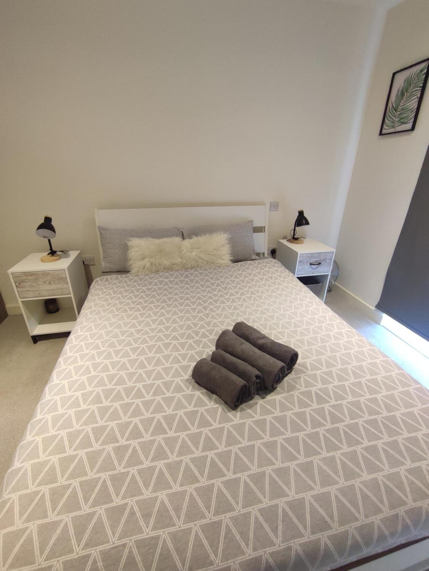 Luxury Riverside With Easy Access To London, O2, Excel Centre And Parking Apartamento Londres