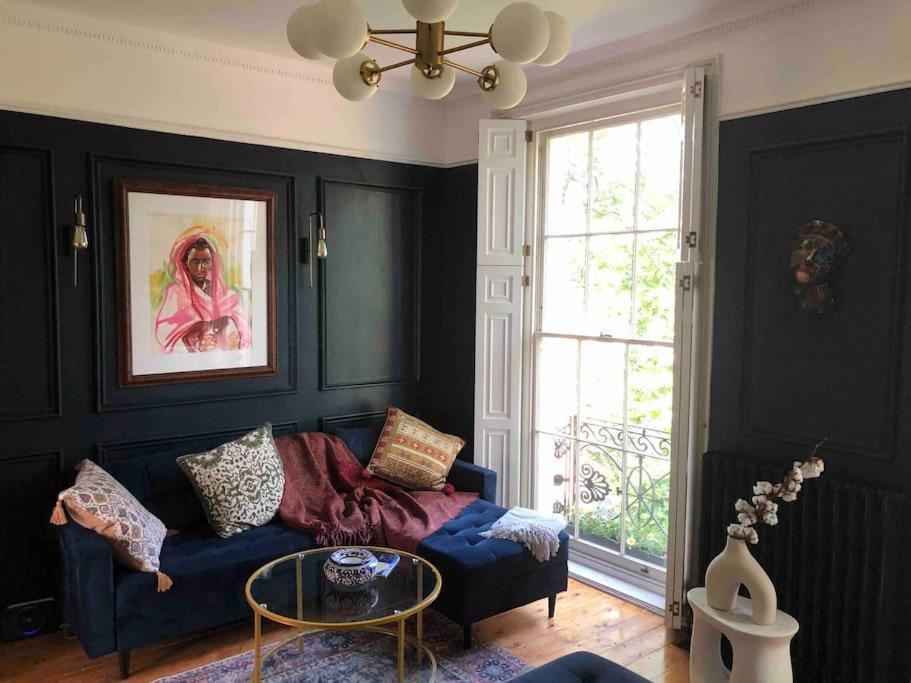 Сasa de vacaciones Gorgeous Grade Ii Listed Georgian House - Leafy Square Views - Londres