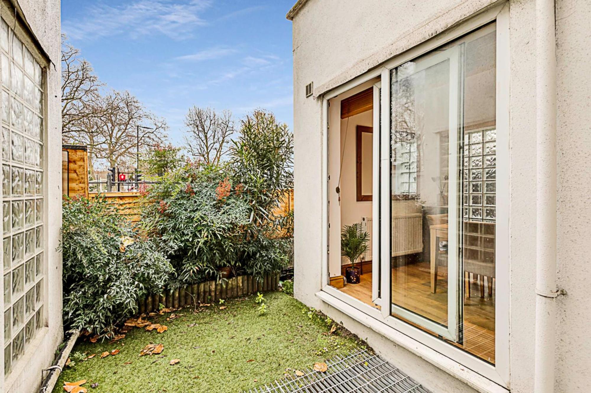 Modern Comfort Two Bedroom Gem On The Rye Appartement