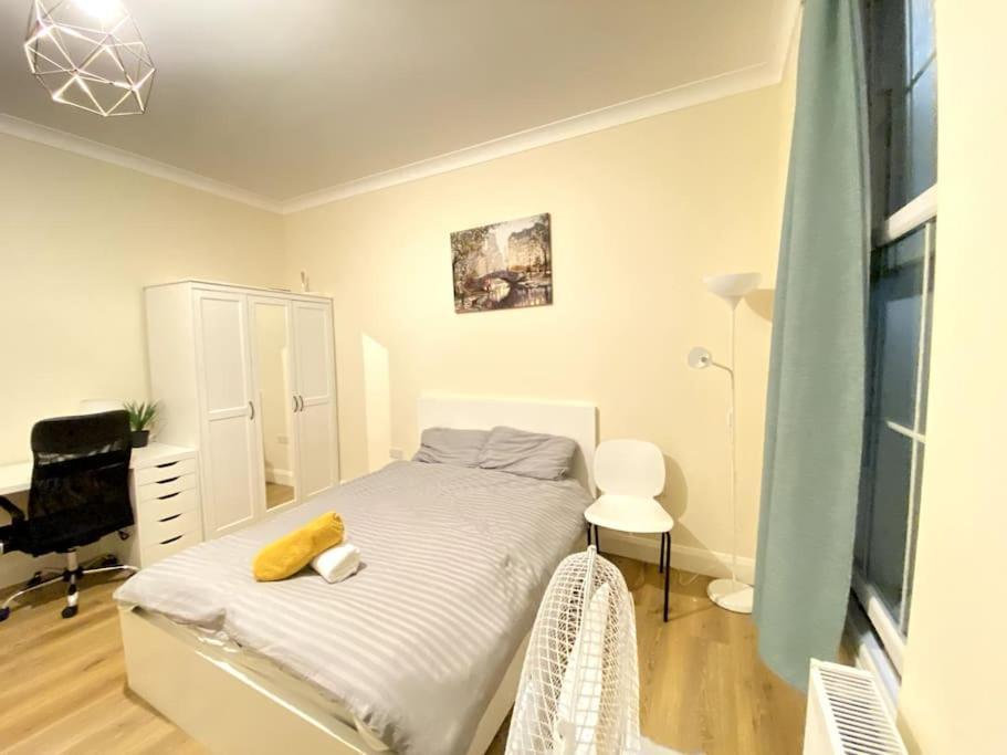 Appartement Private Studio In Central Moments From Oxford St Londen