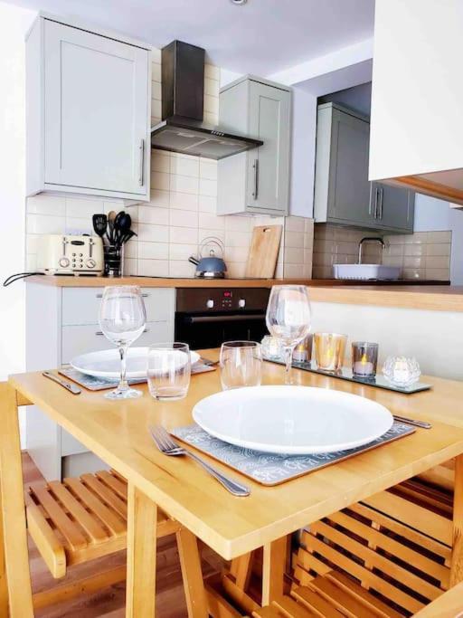 Cosy Tower Bridge Hideaway - Ground Floor