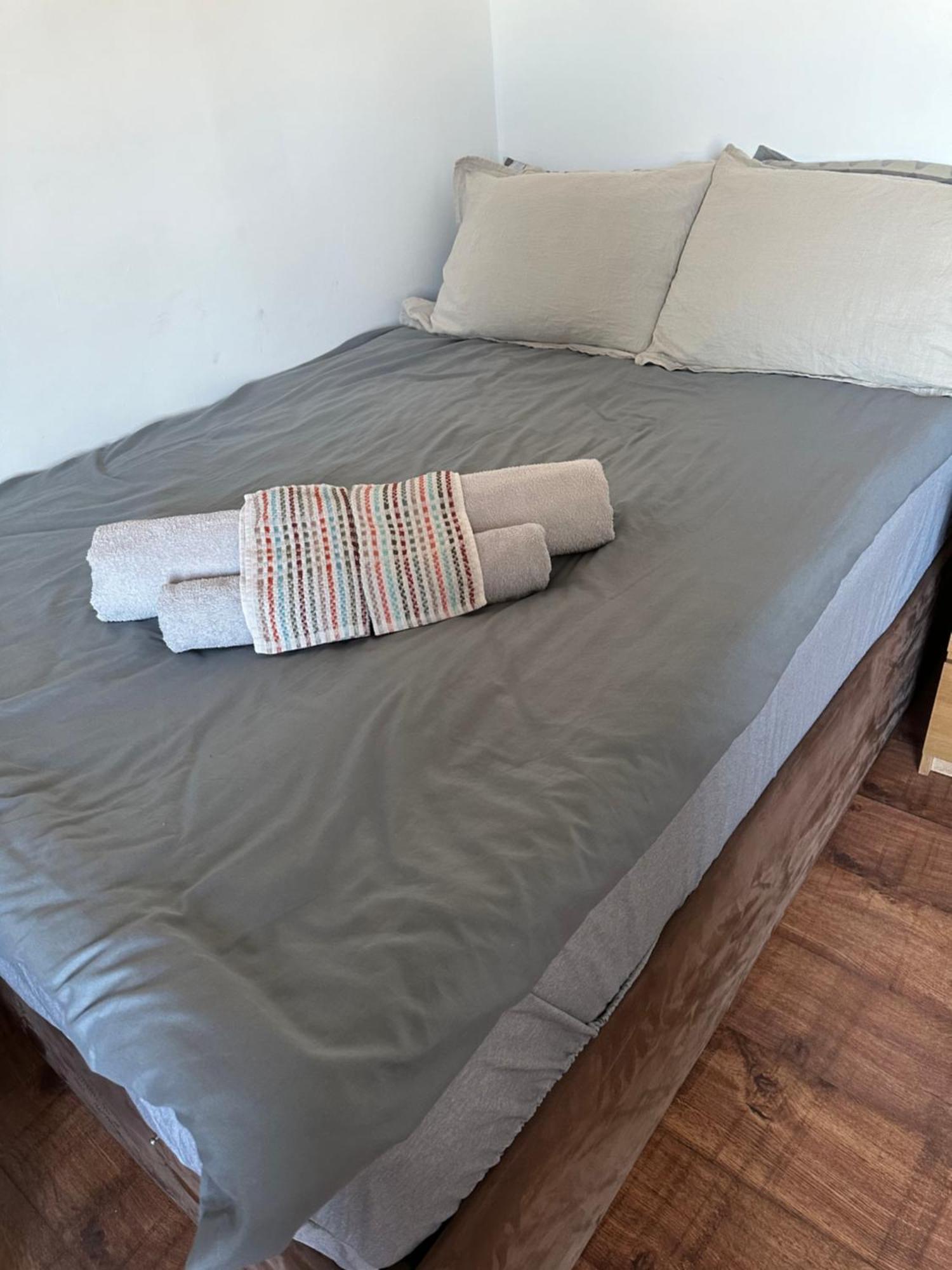 Shard Bed and breakfast *