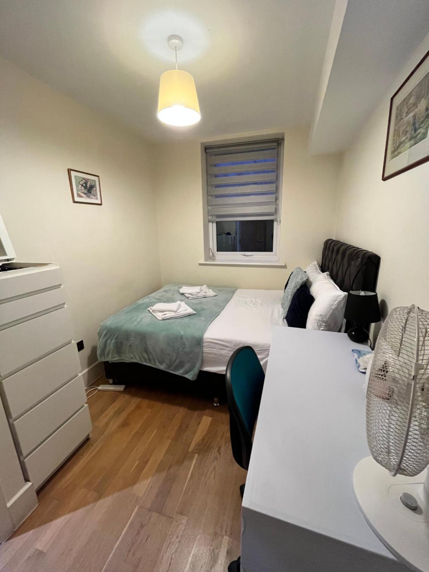 Metropolitan Coziness Private Bedrooms In Euston Station 161 Londres