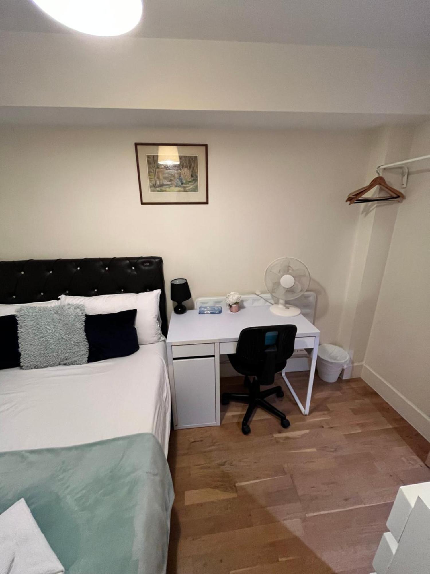 Metropolitan Coziness Private Bedrooms In Euston Station 161 * Londres