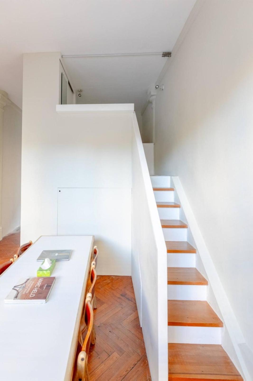 Tastefully Curated Mezzanine Flat Hackney! * Londres