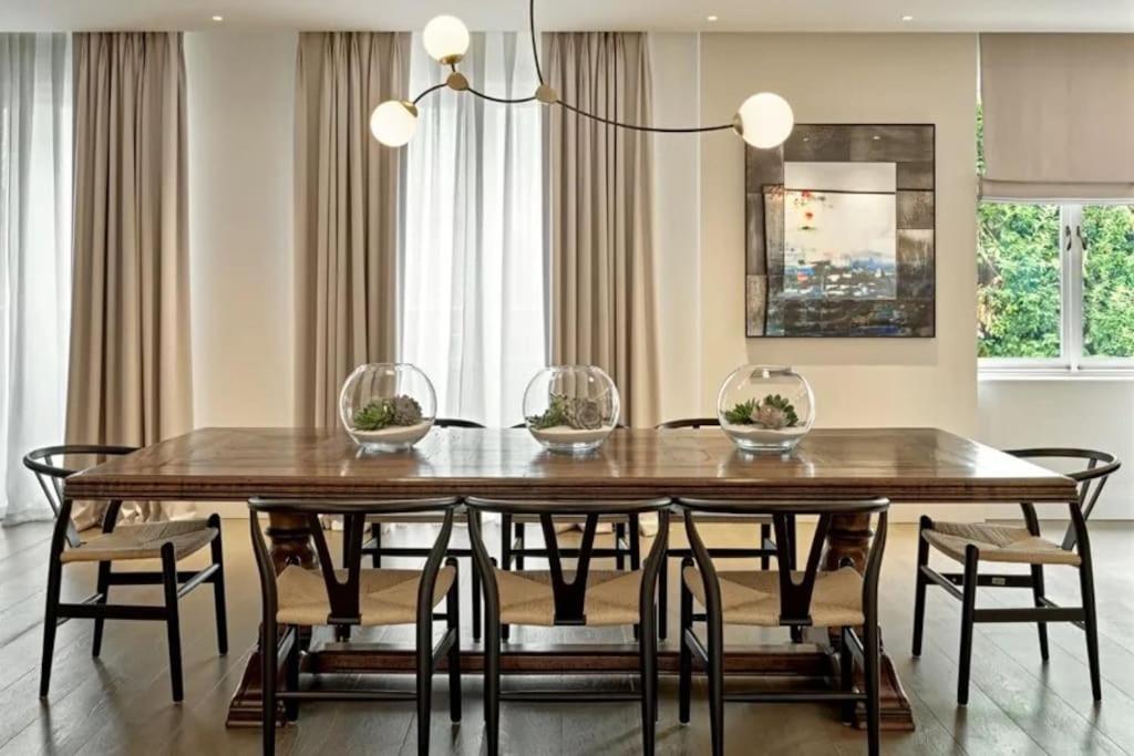 Royal Luxury 3 Beds: Covent Garden Haven