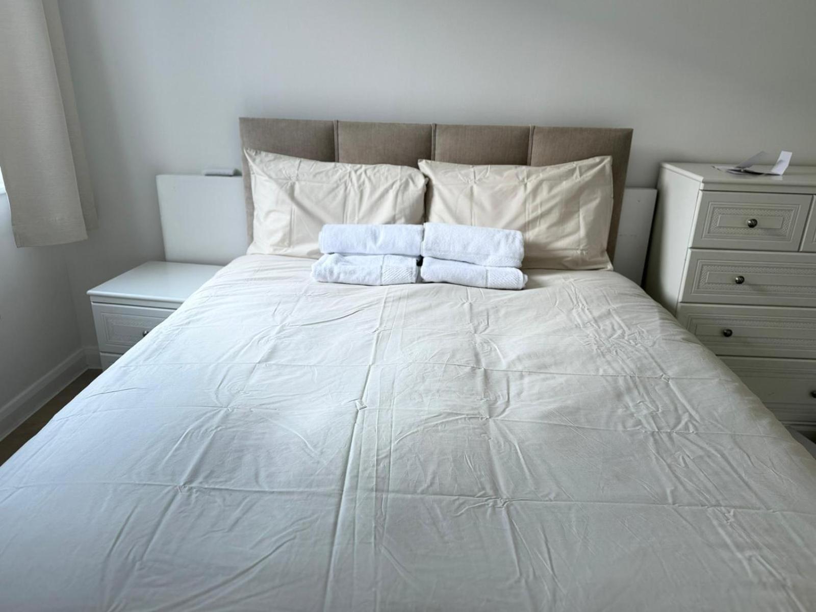2 Bed In West Hampstead London