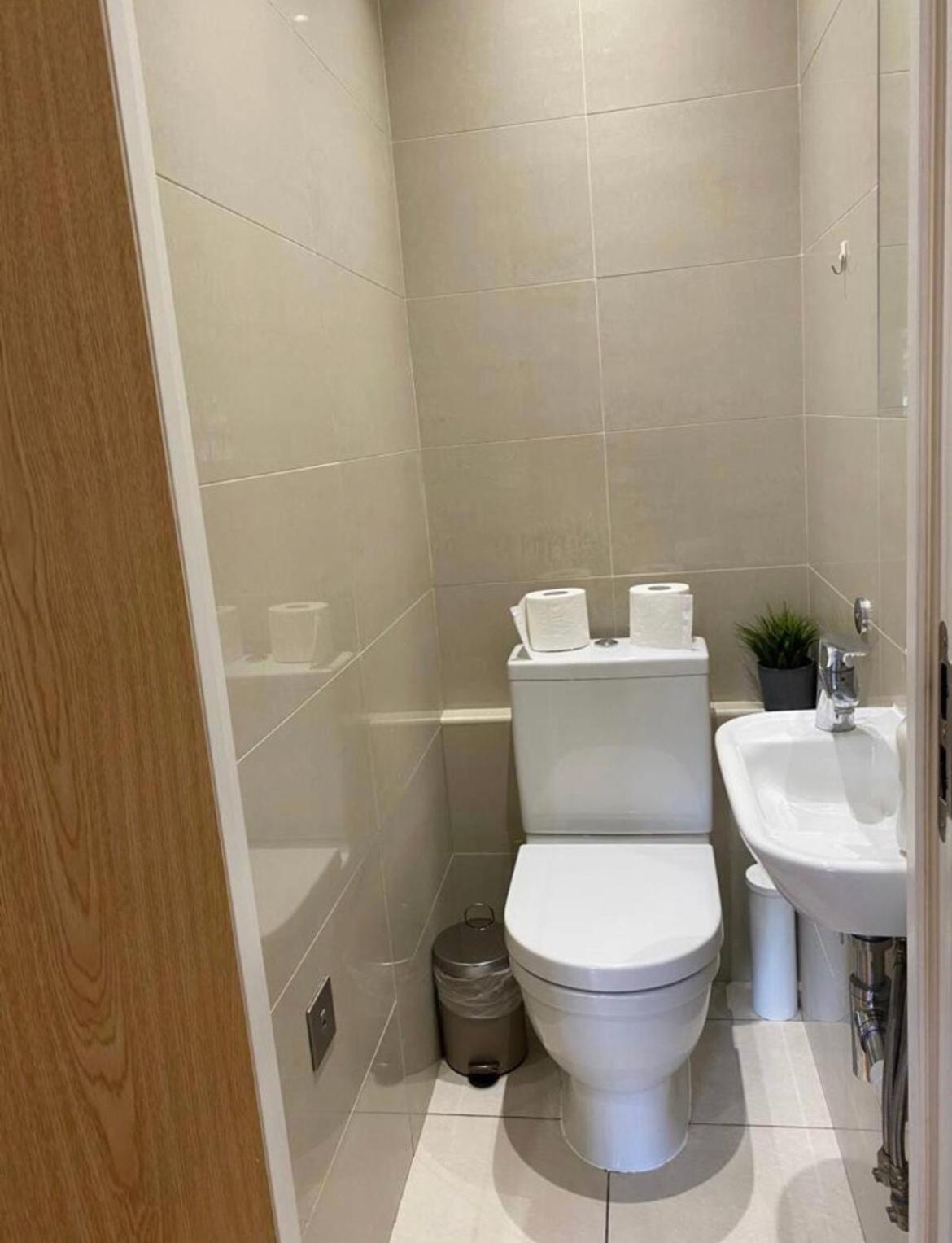 Private In Euston, Quarto em Acomodações Particulares *