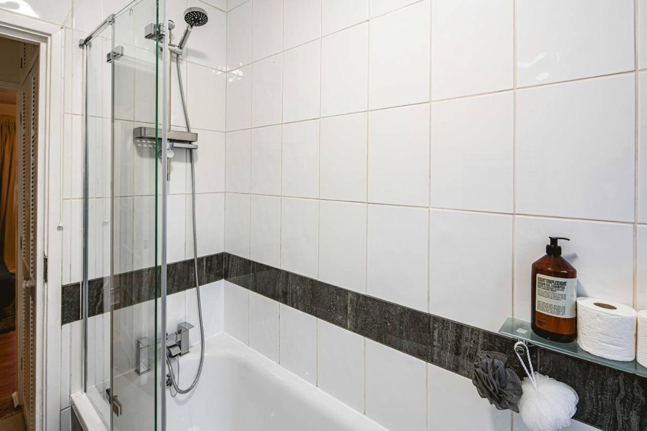 1 Bedroom, 5 Minutes Walk To Angel Station, * Londen