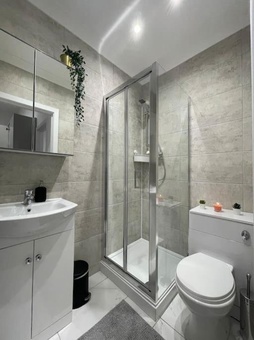 Apartamento A Brilliant One Double Bedroom Flat Londres