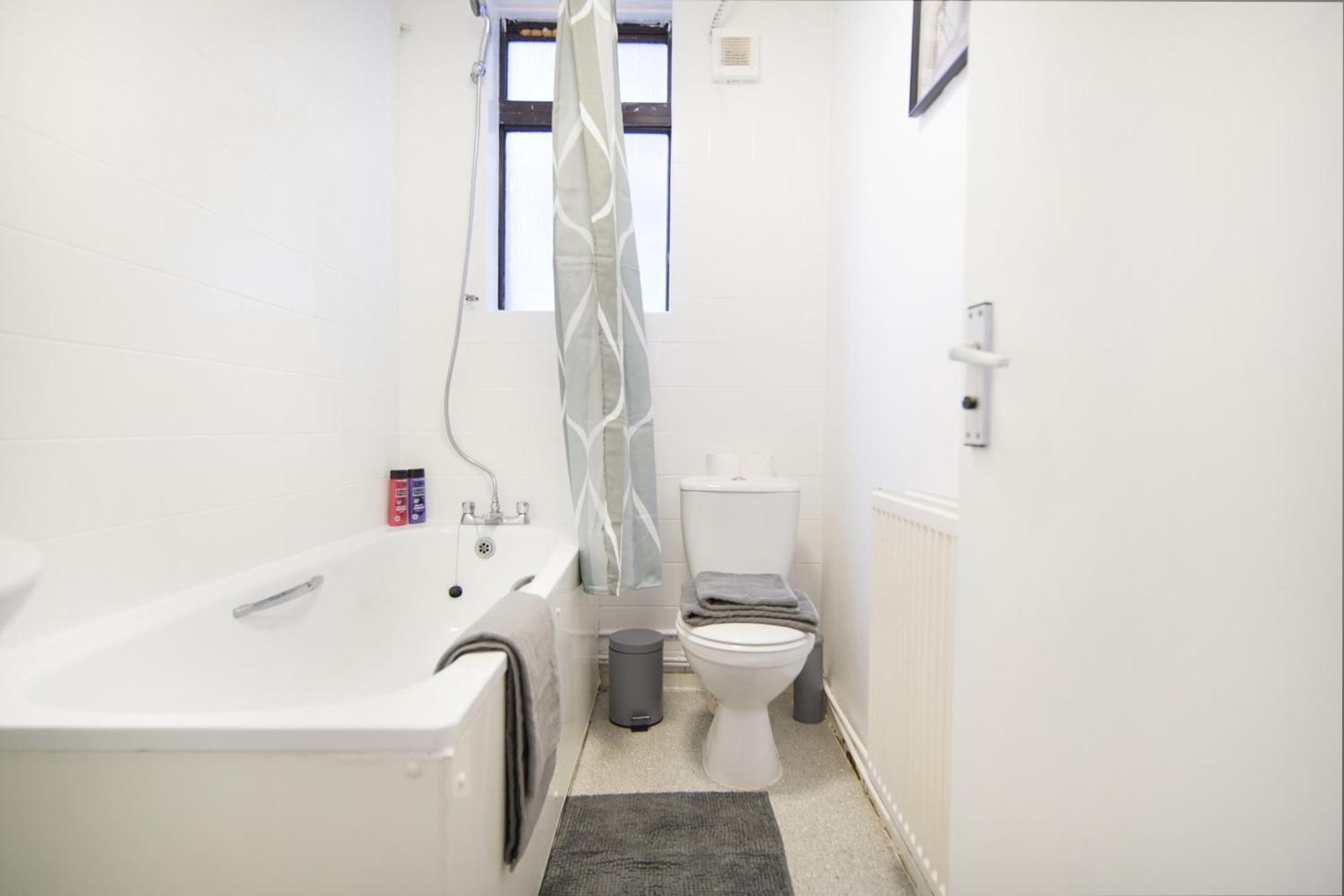 Apartamento Stylish Two Bedroom Apt By Livestay Short Lets & Serviced London, West Kensington