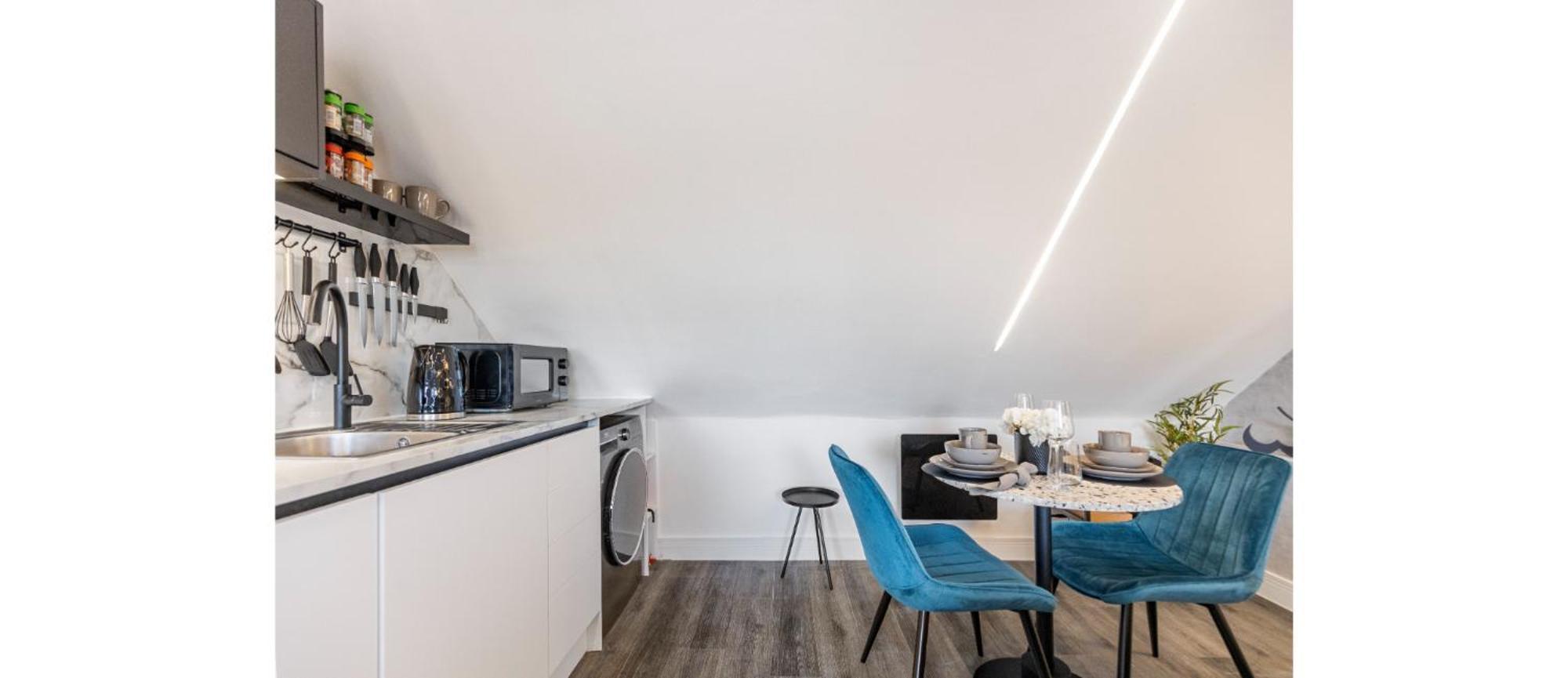 Turquoise Serenity In Appartement Londres