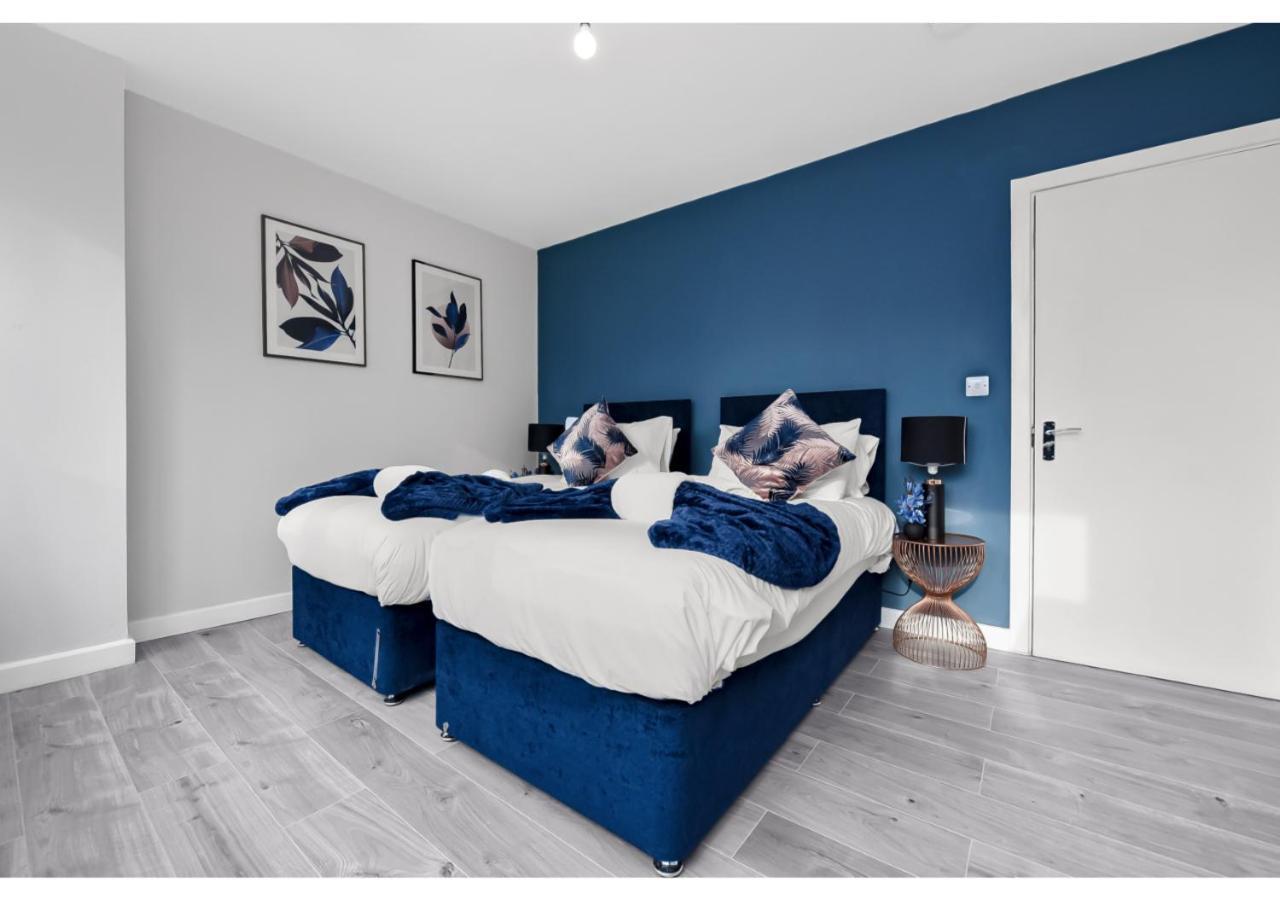 Lovely 4 Bedroom With Outdoor Space! Apartamento *