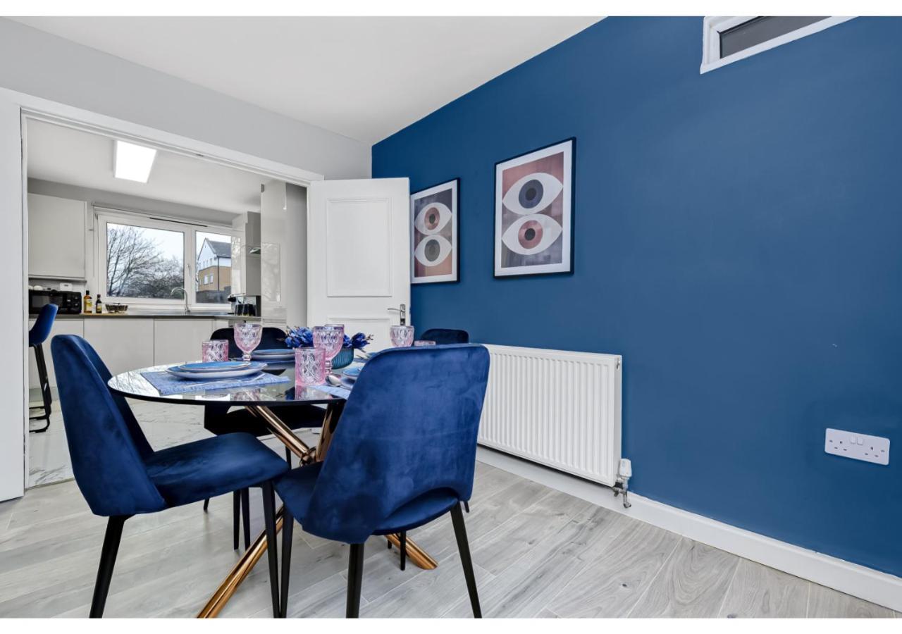 Lovely 4 Bedroom With Outdoor Space! Apartamento