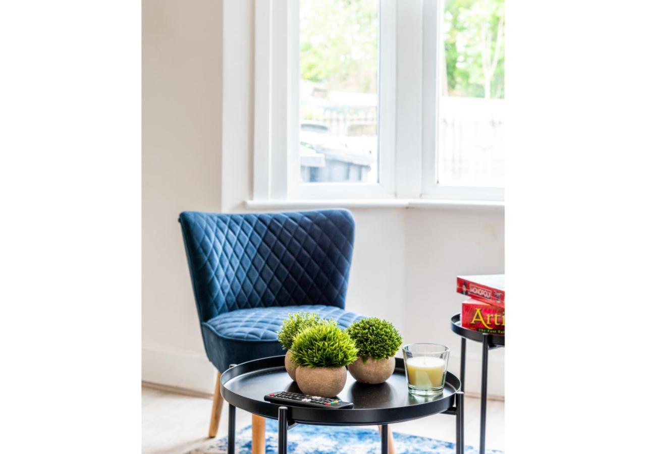 Appartement Serenity, Scenery, Shopping, & Sports *