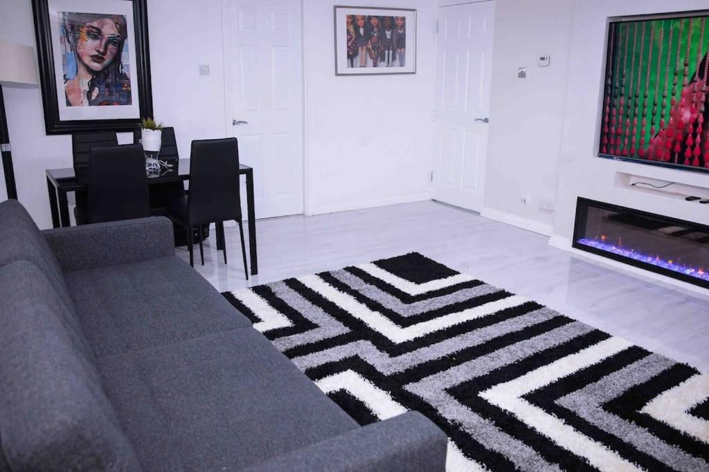 Two Bedroom Unit London