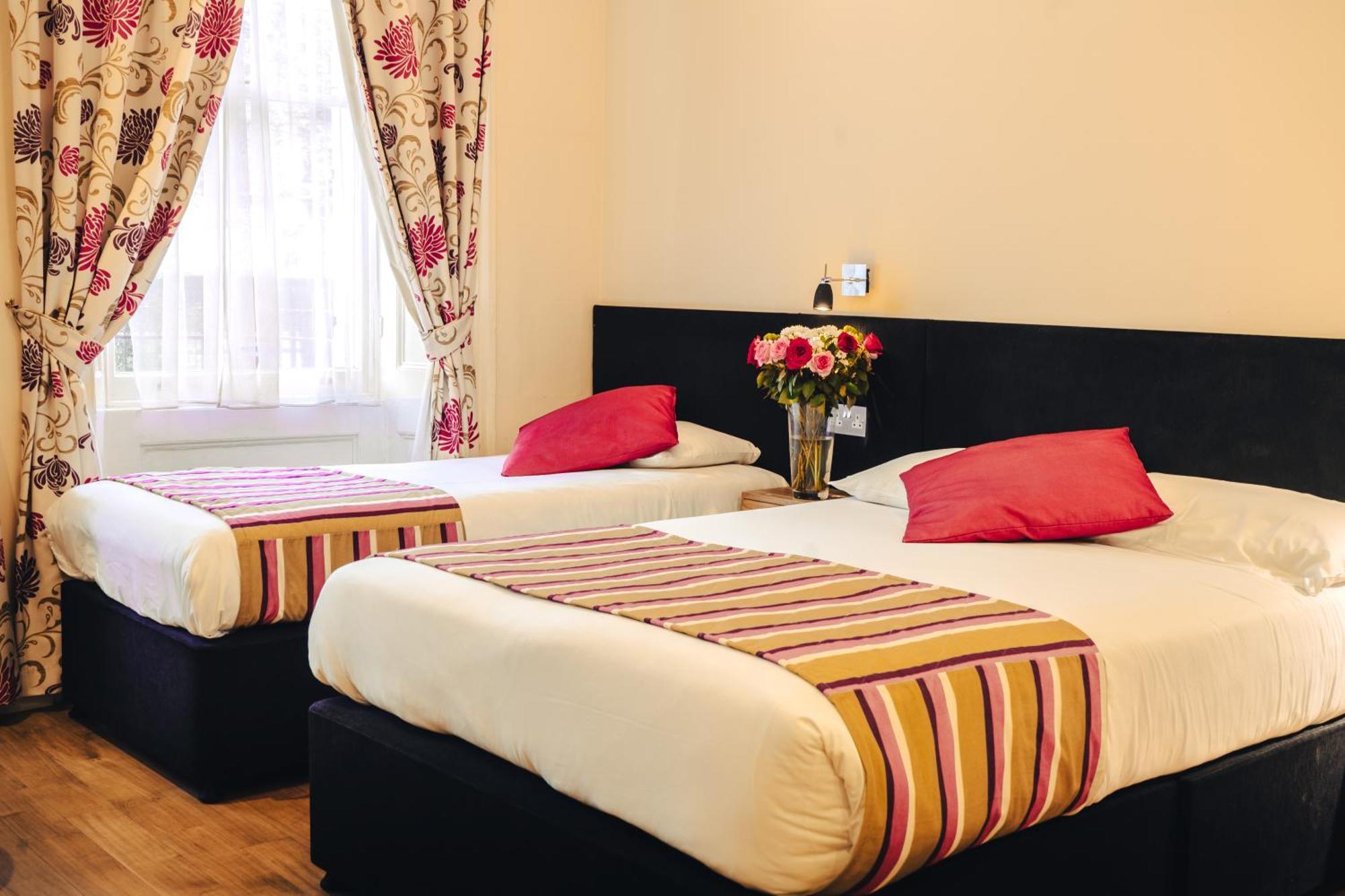 Hotel Athena