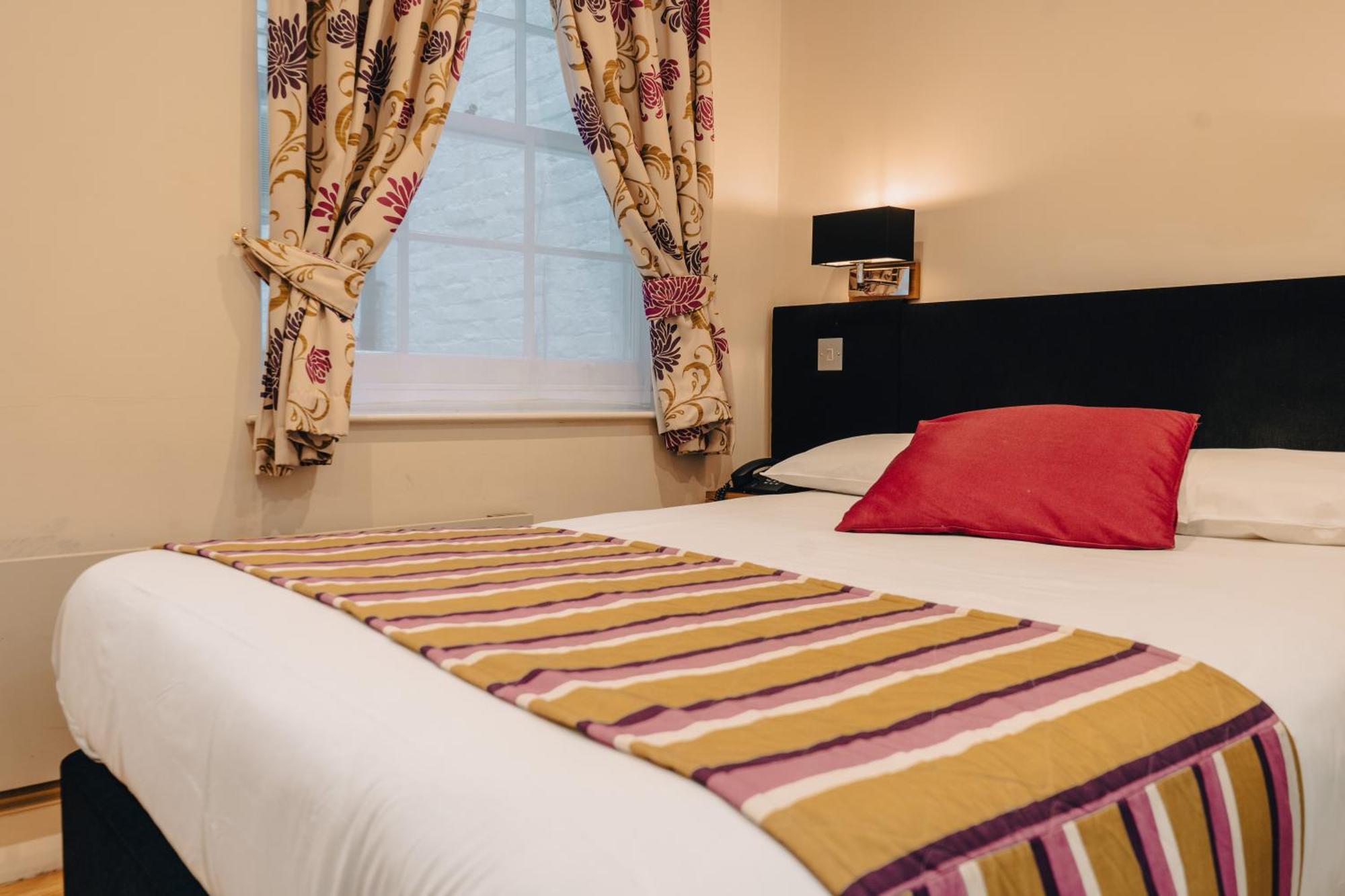 Athena Hotel Londres