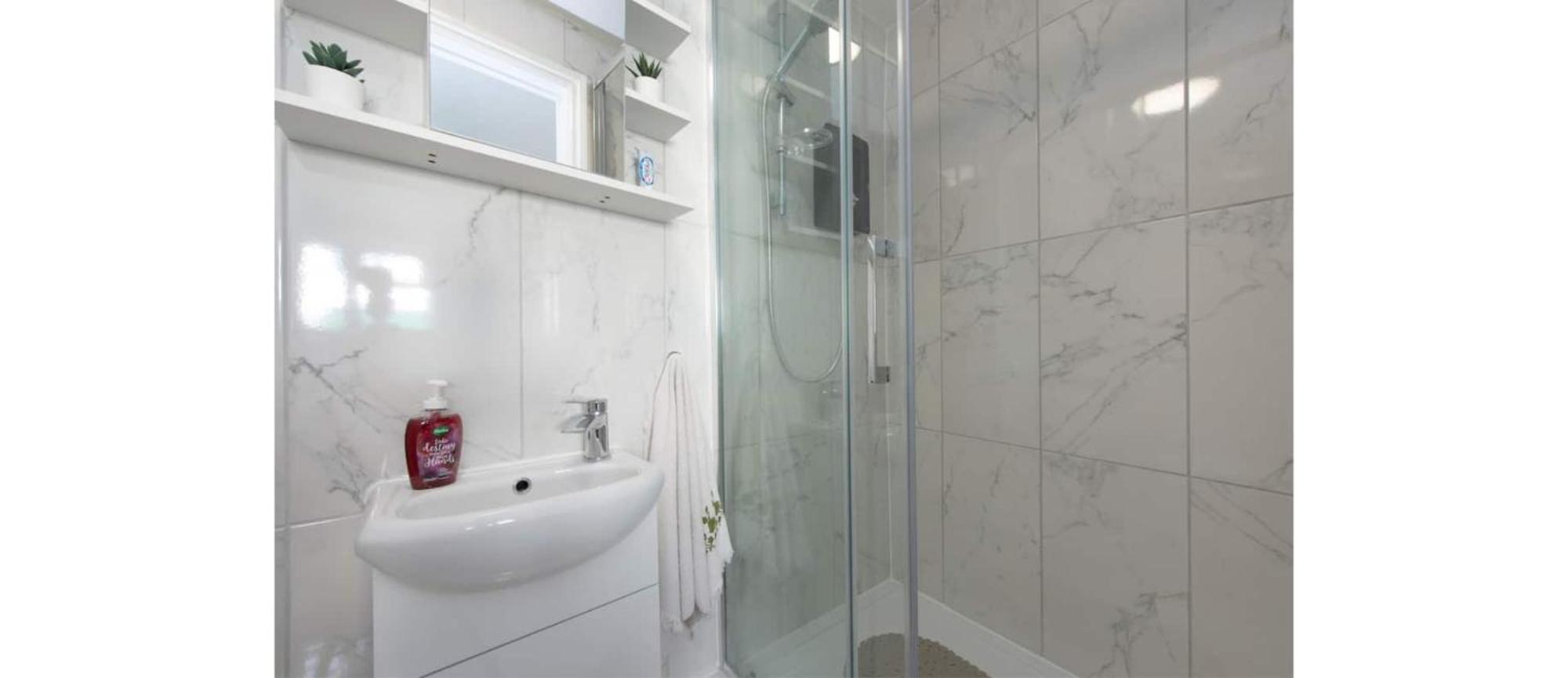 Apartamento Newly Renovated Cozy In North