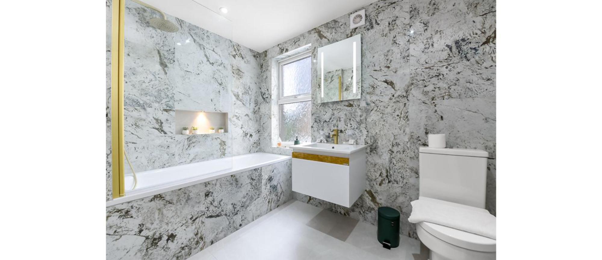 Cozy 3 Bedroom Flat In London! London