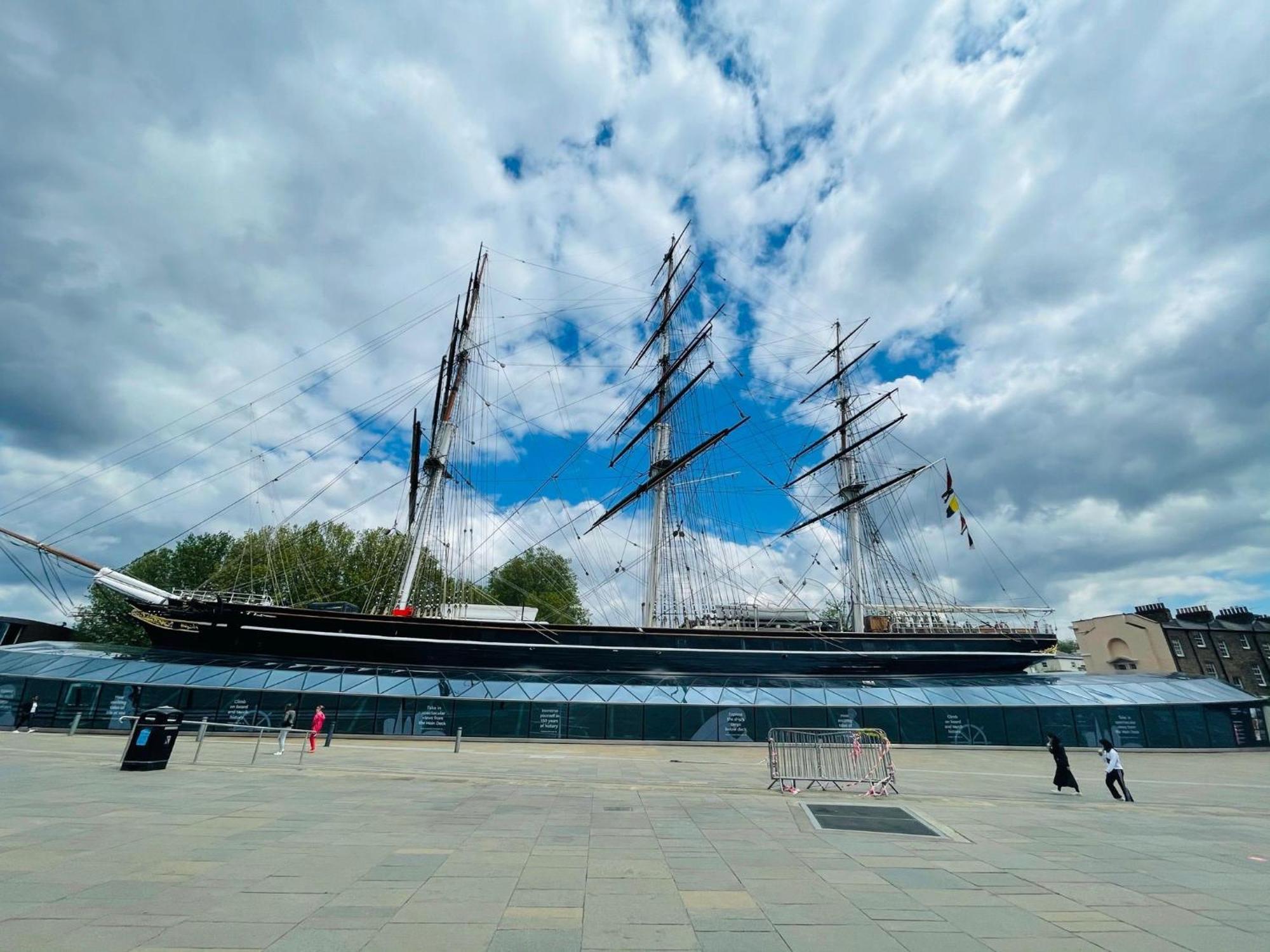 Greenwich With A River View & Balcony Near The 02 Arena & North Greenwich With Free Wifi & Fast Links Into Apartamento Londres