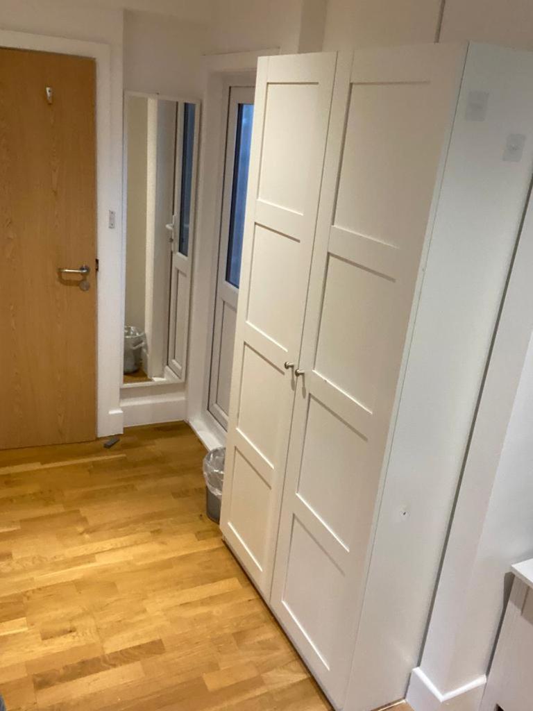 Private In Euston, *