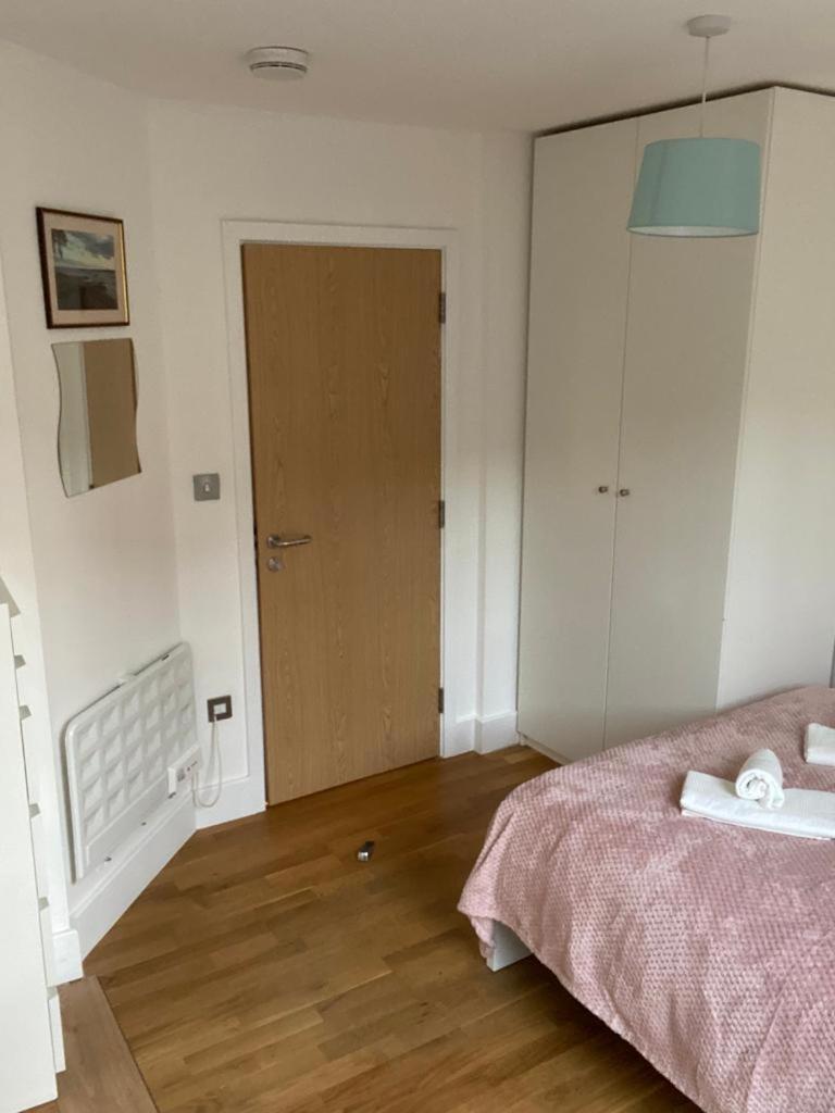 Private In Euston, *