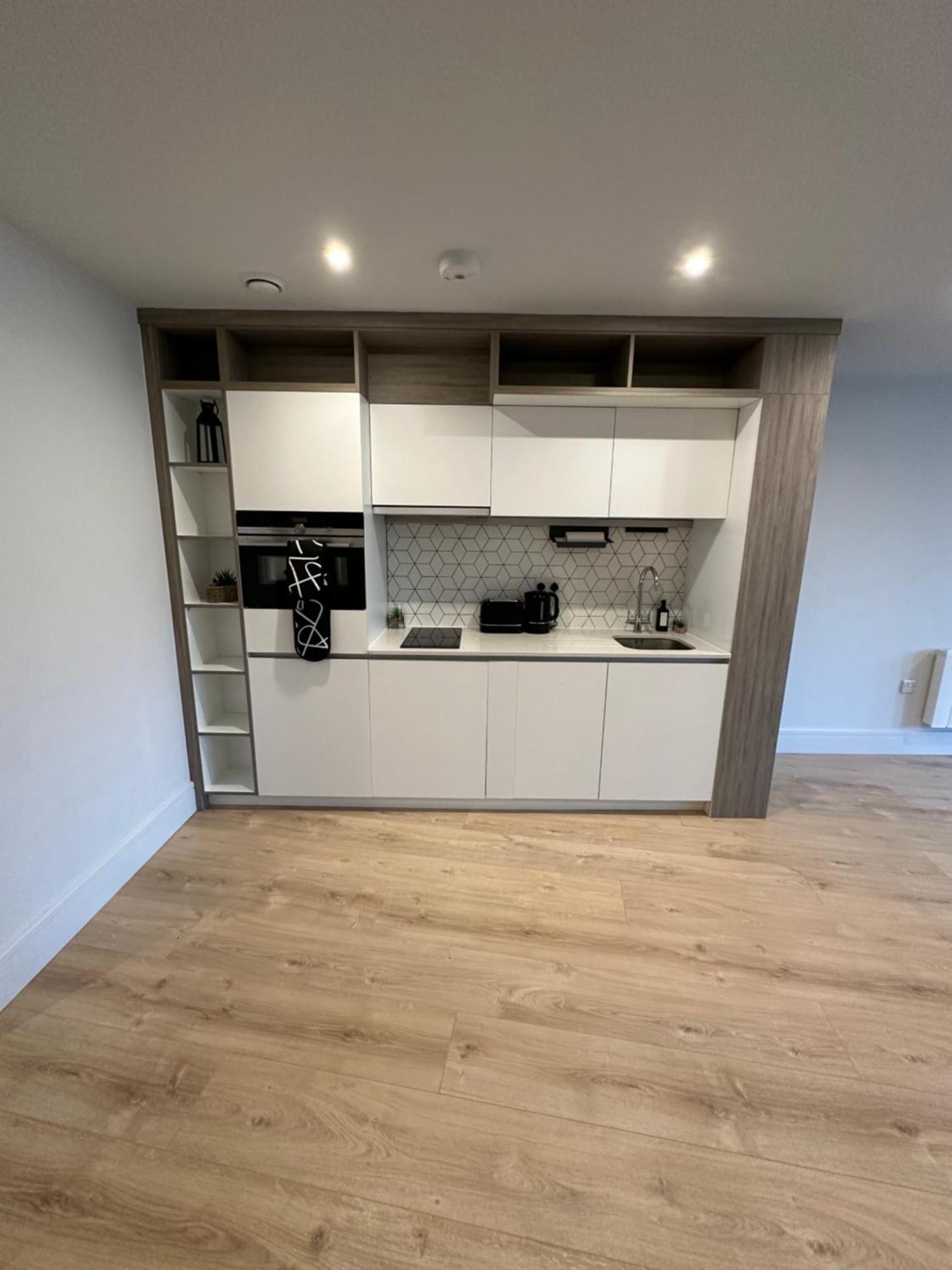 Stylish 1 Bedroom In Purley, Croydon Appartement Londen