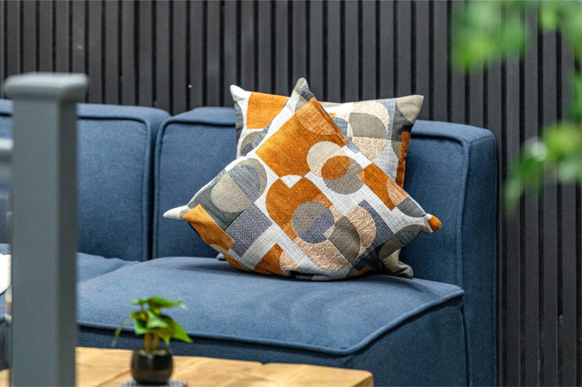 Apartment Modern & Funky 3-br Duplex With Games & Sauna *
