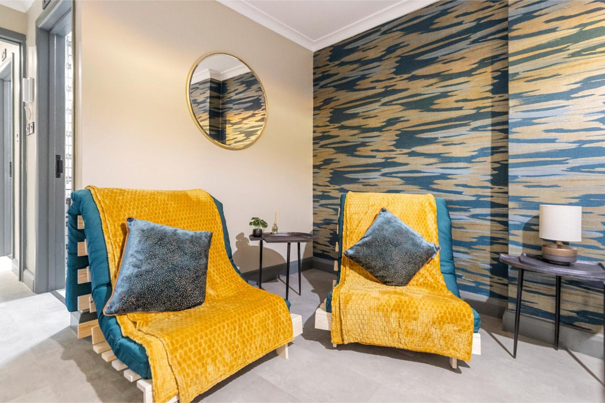 Modern & Funky 3-br Duplex With Games & Sauna * London