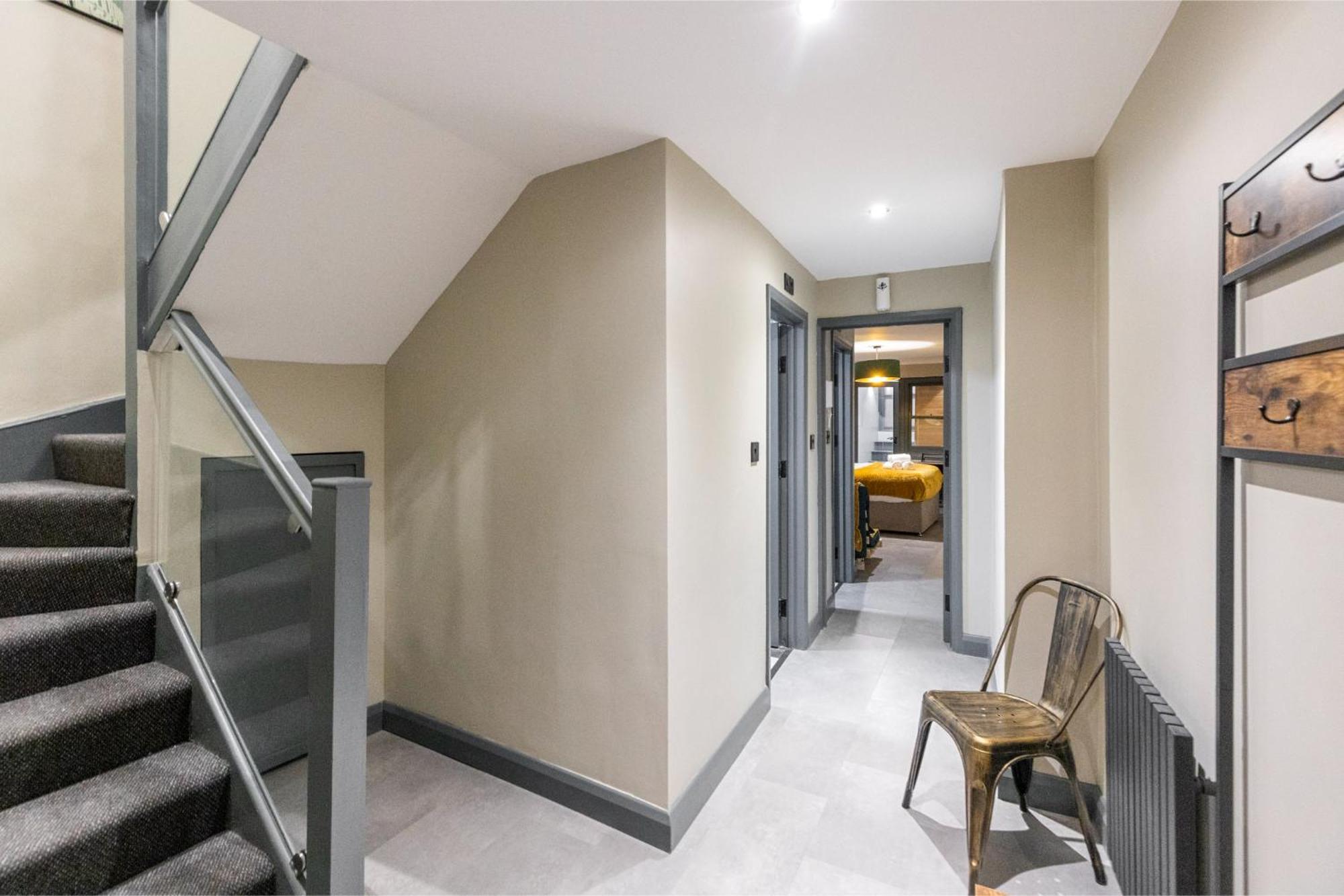 Apartment Modern & Funky 3-br Duplex With Games & Sauna London