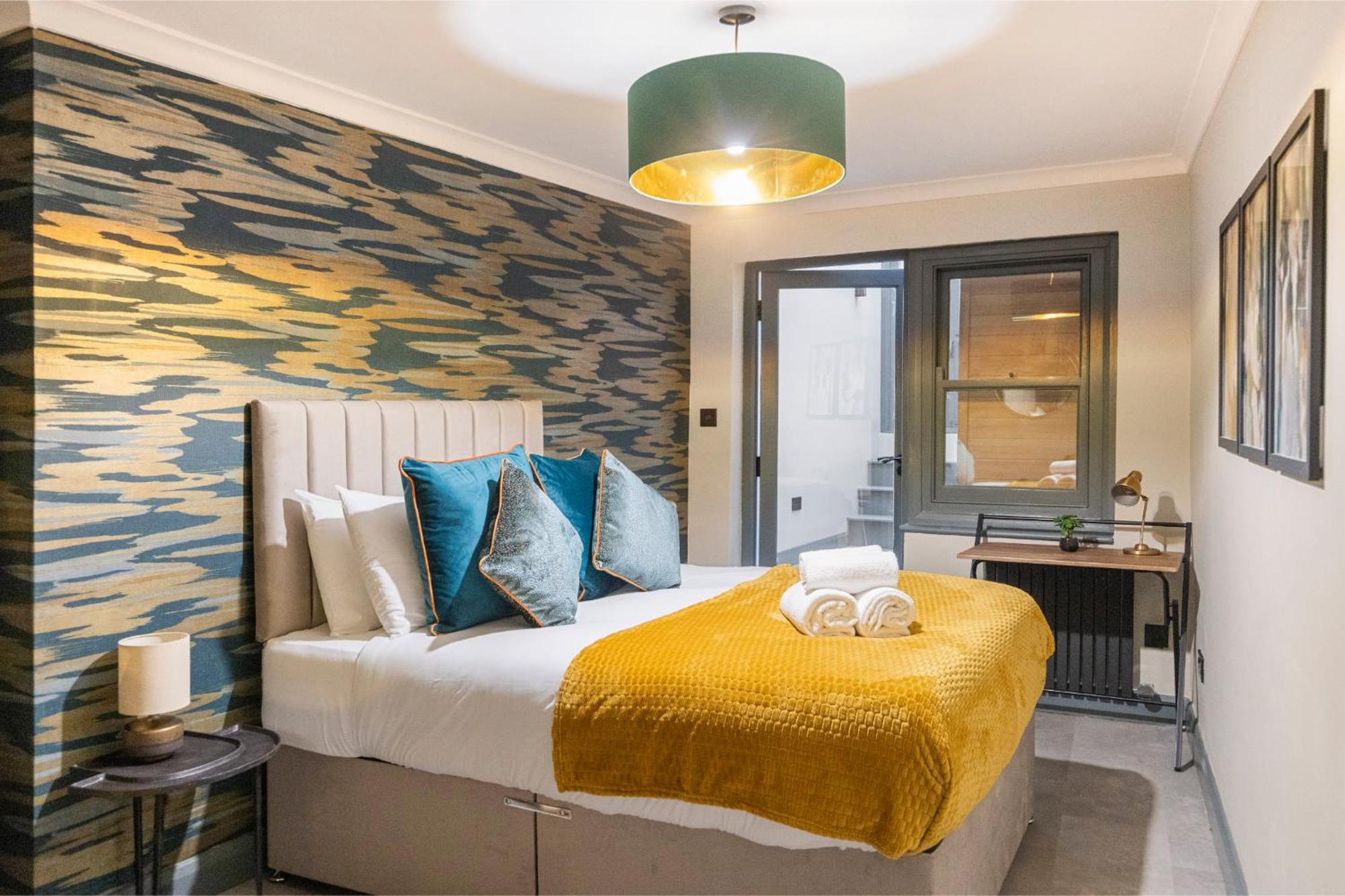 Apartment Modern & Funky 3-br Duplex With Games & Sauna