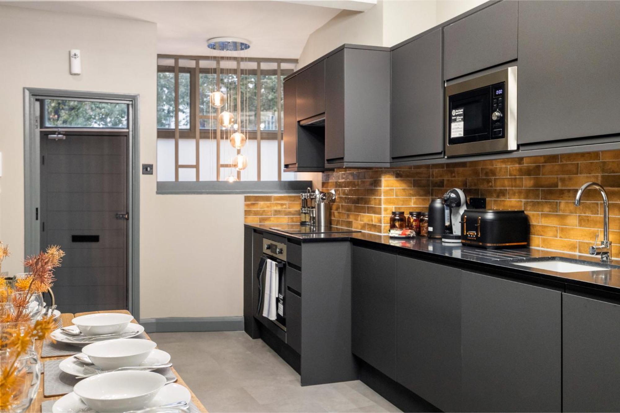 Apartment Modern & Funky 3-br Duplex With Games & Sauna *