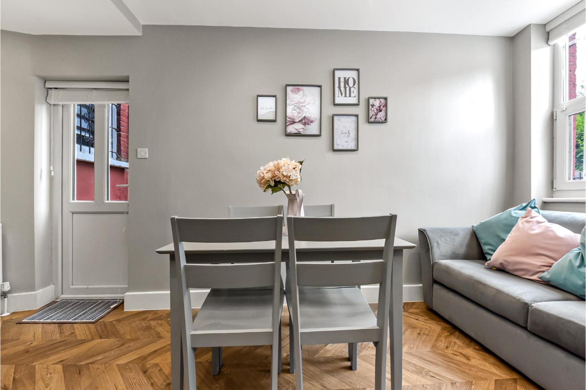 Lovely 2 Bedroom With Grill