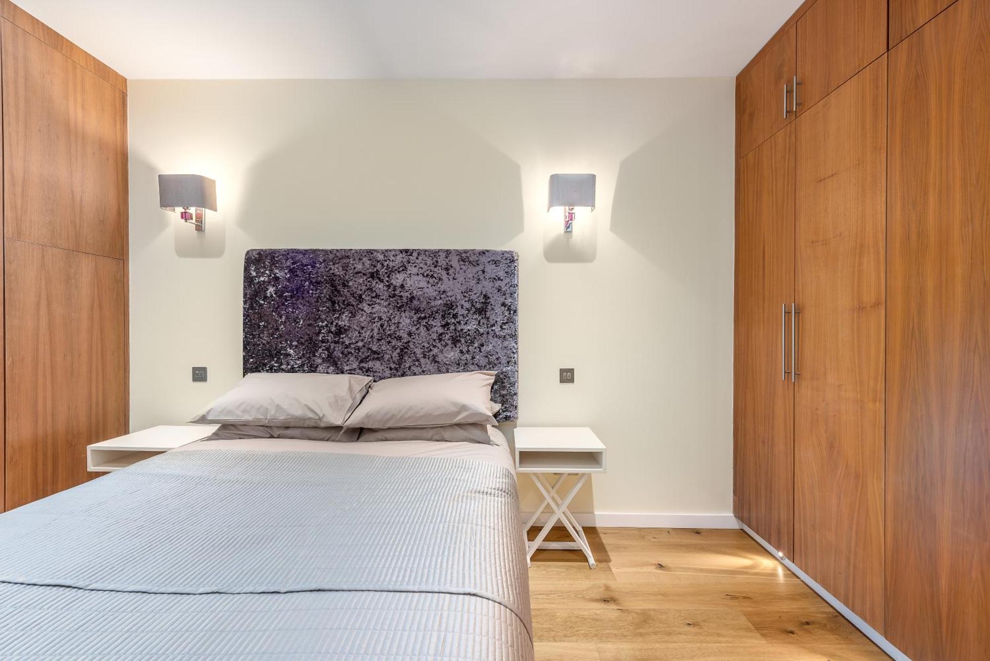Moments From Hyde Park & Notting Hill With Free Luggage Storage And Washing Machine Appartement Londres