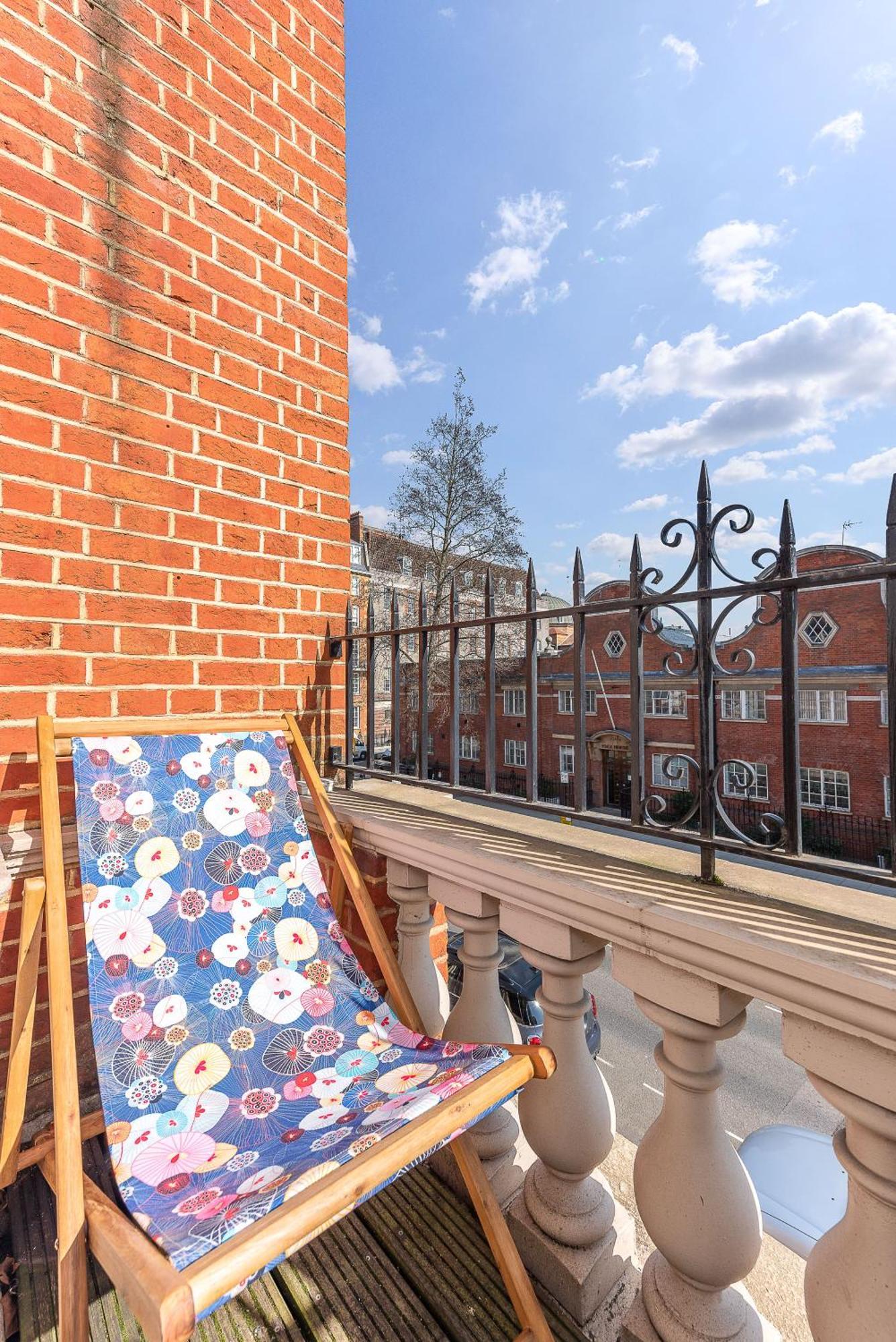 Moments From Hyde Park & Notting Hill With Free Luggage Storage And Washing Machine Londres