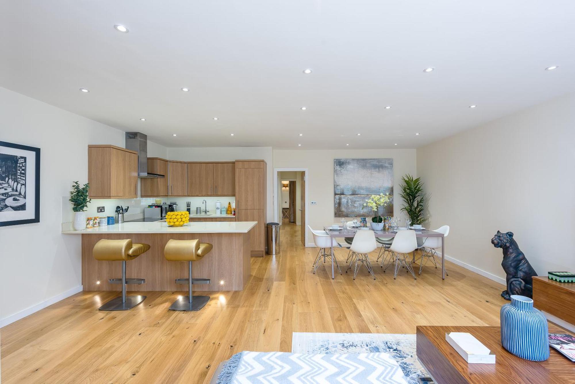 Moments From Hyde Park & Notting Hill With Free Luggage Storage And Washing Machine *