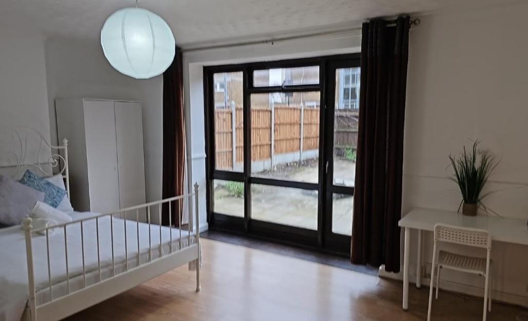 Gasthof E1 London