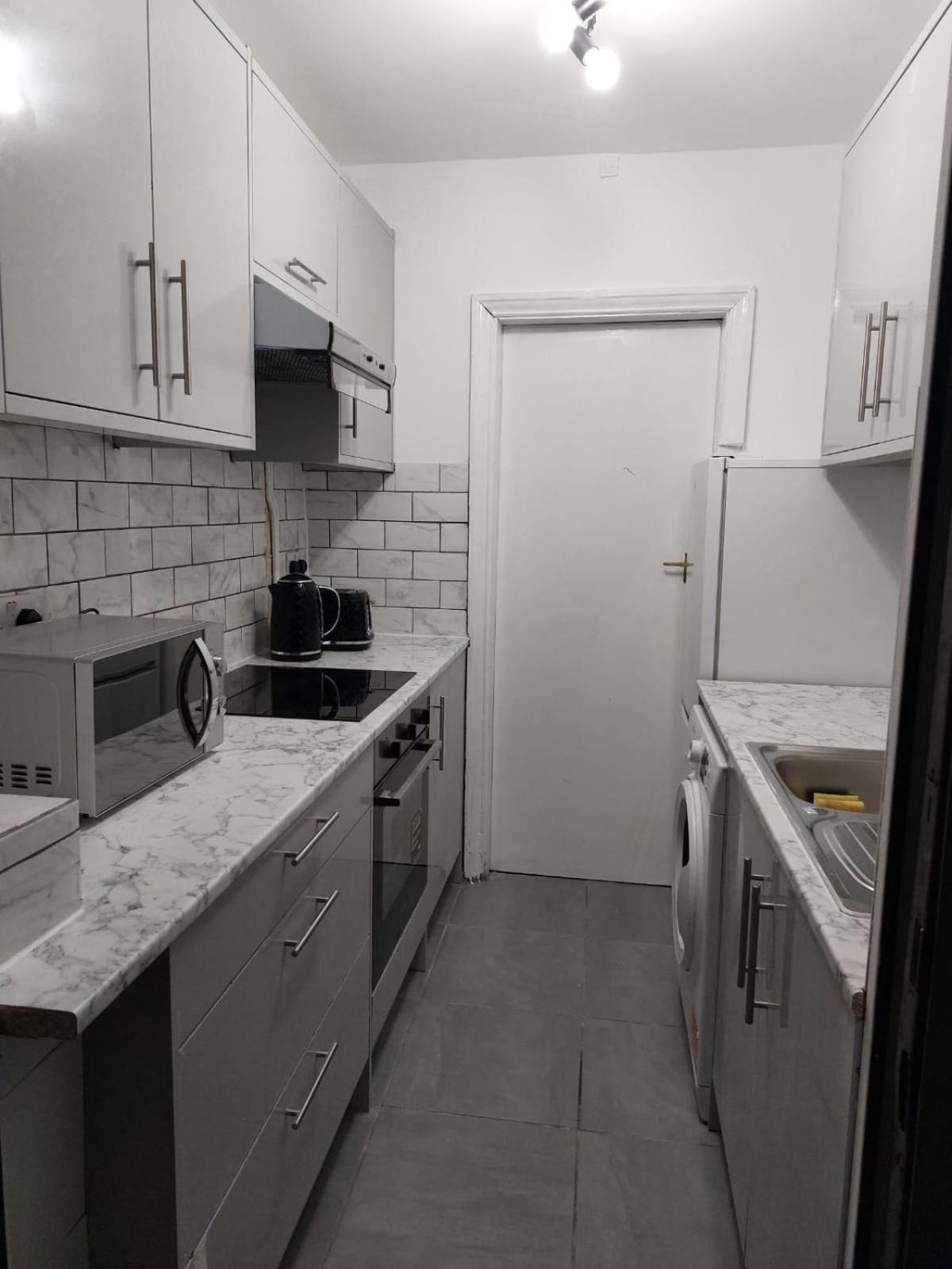 Catford Homely Apartment *