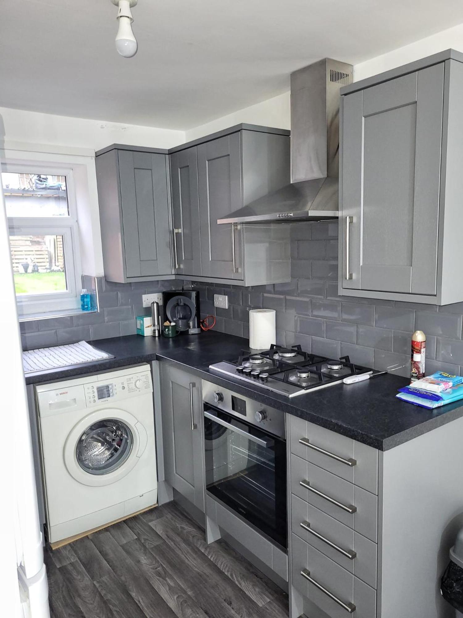 Lovely 2-bed Fully Refurbished House In Londres