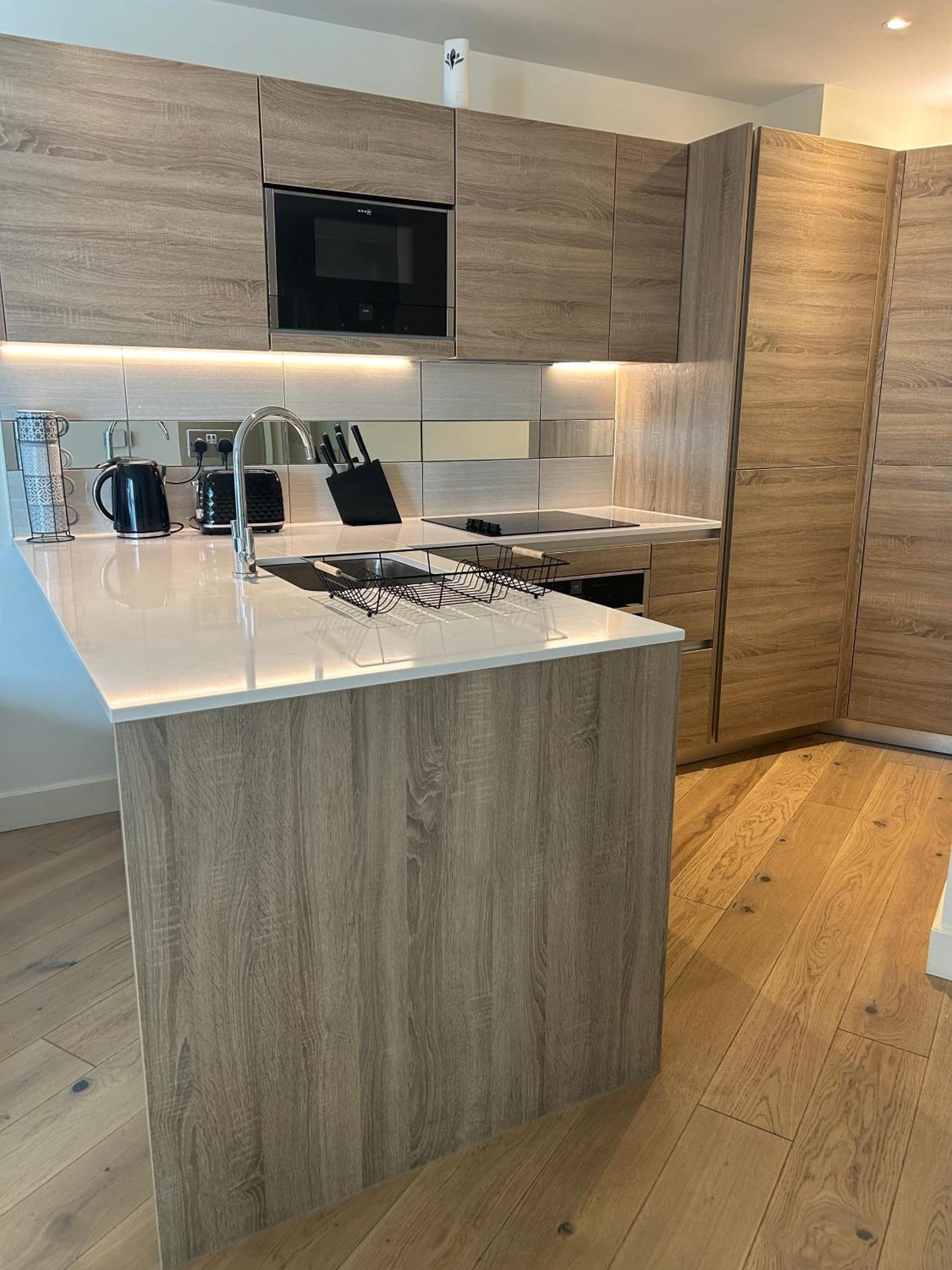 Luxury Riverside With Easy Access To London, O2, Excel Centre And Parking *