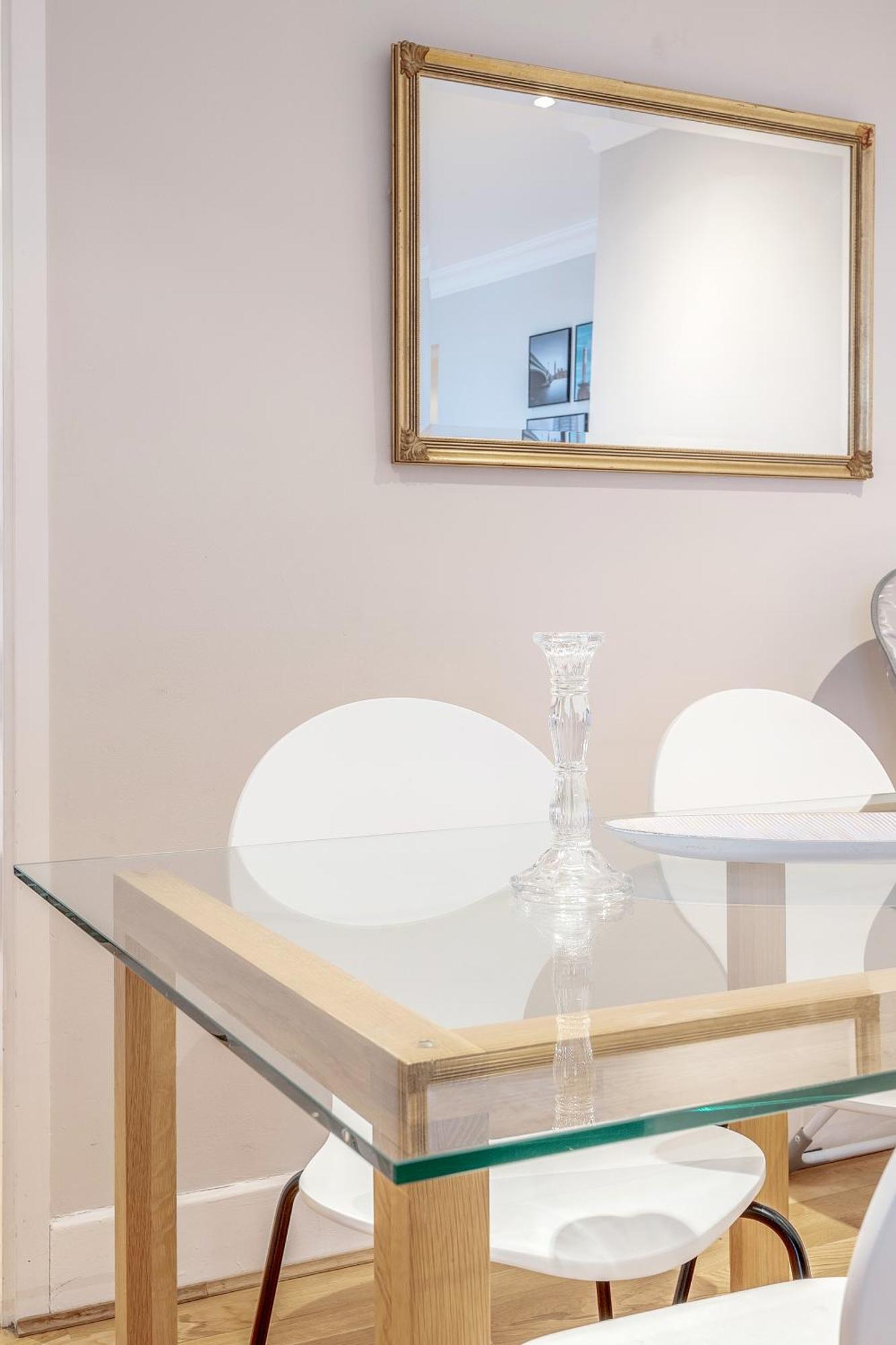 Apartamento Stunning Flat On King's Road, Chelsea With Balcony *