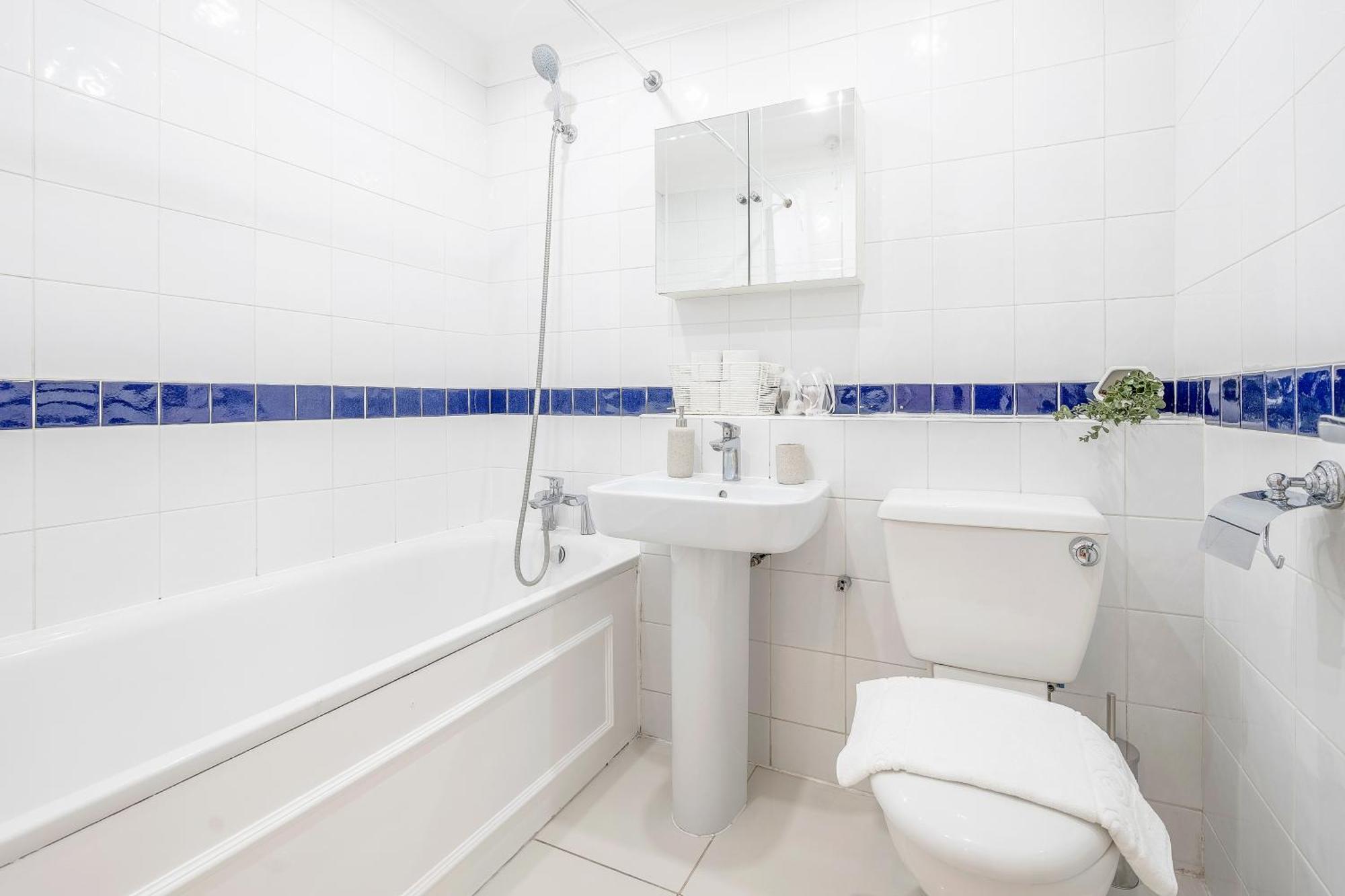 Stunning Flat On King's Road, Chelsea With Balcony * Londres