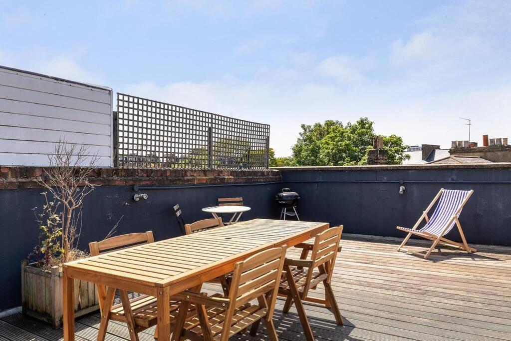 Superb Duplex In Prime Area Of * Londres