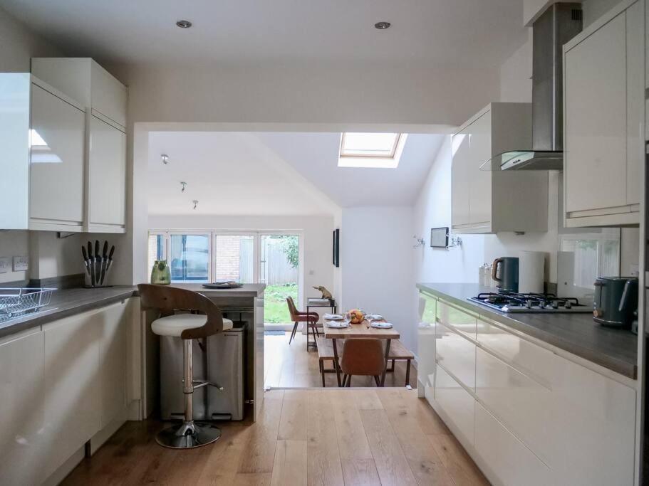 Apartamento Charming Oasis With Garden