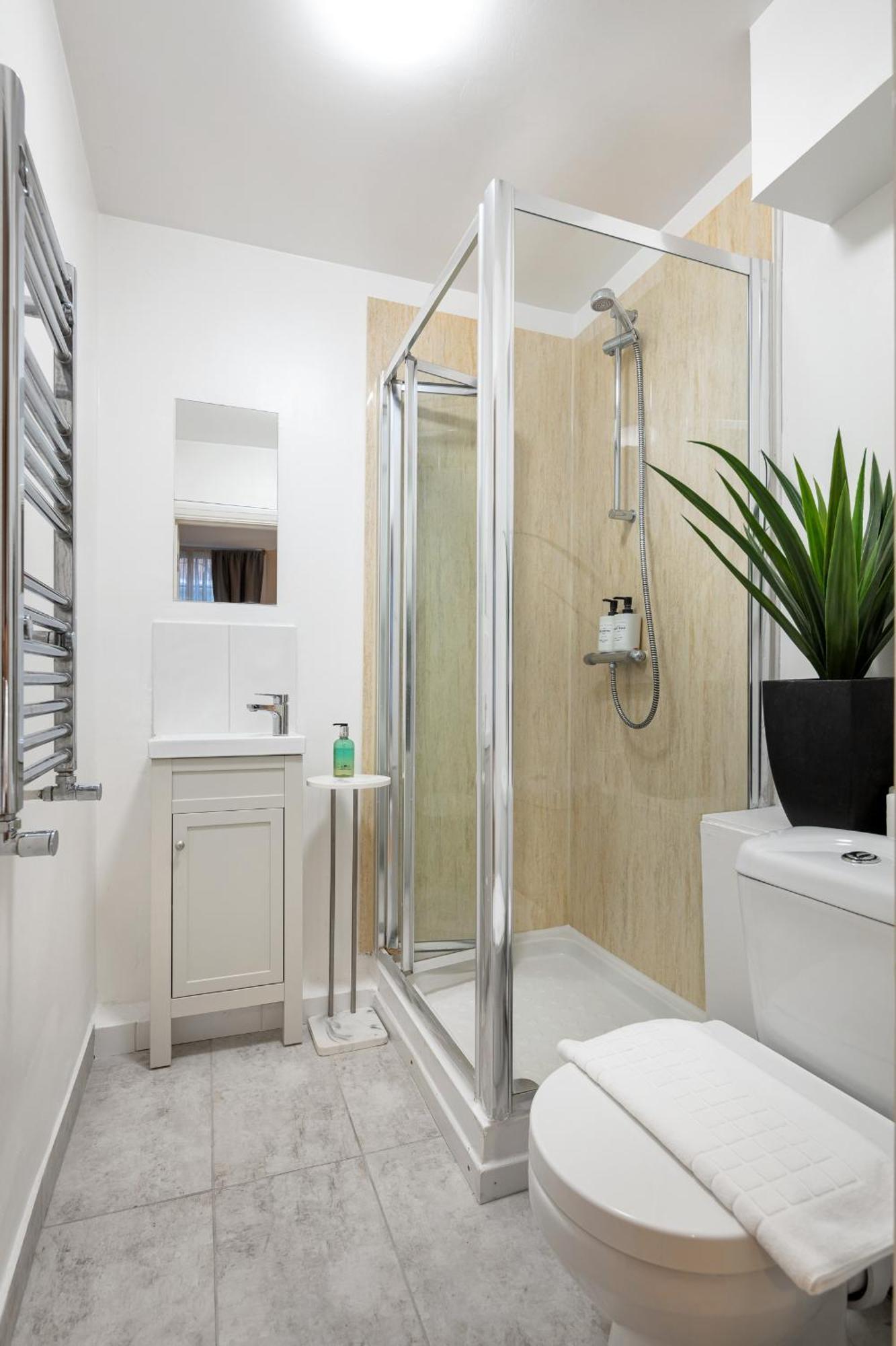 Apartamento Elegant Kensington With Patio Londres