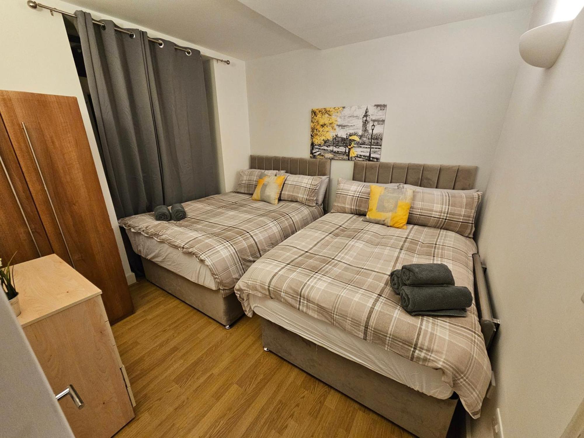2bdr Islington Close To Station